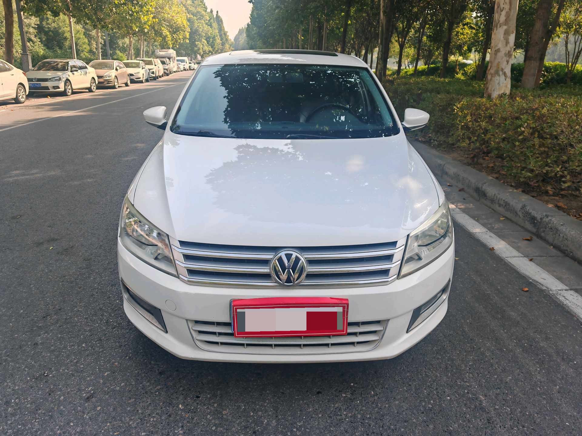 Volkswagen Santana 2014 car image #6