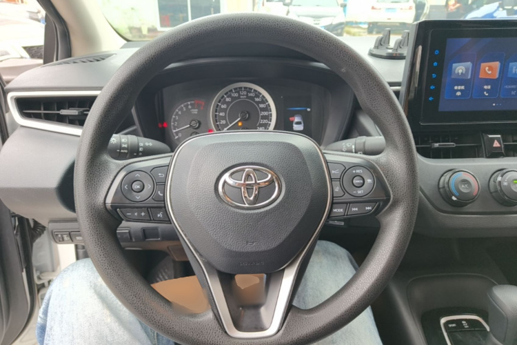 Toyota Corolla 2023 car image #11