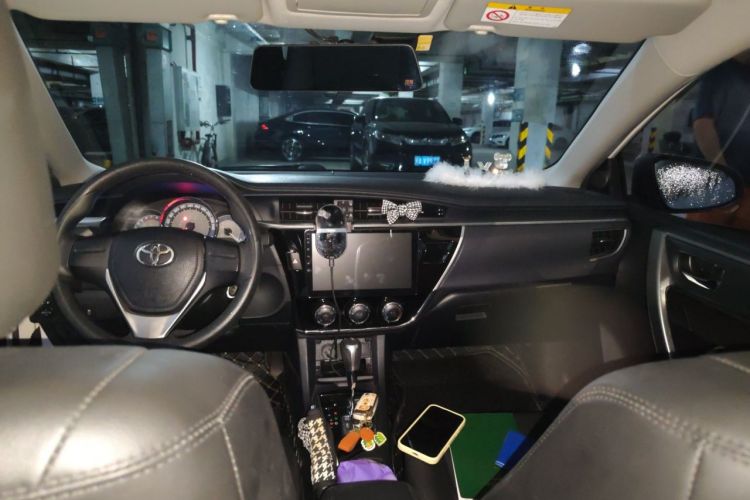 Toyota Corolla 2017 car image #16