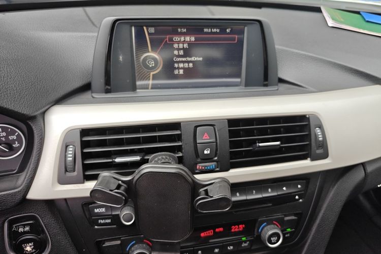 BMW 3 Series 2014 car image #15