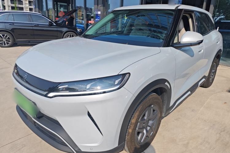 BYD YuanUP 2025 car image #2