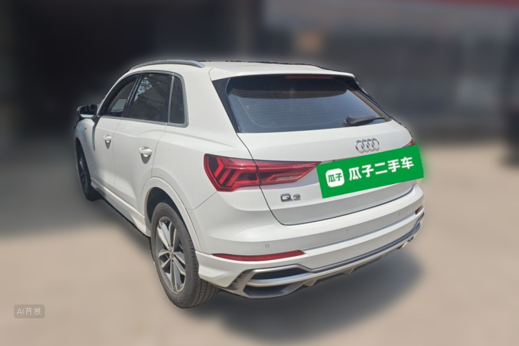 Audi Q3 2020 car image #5