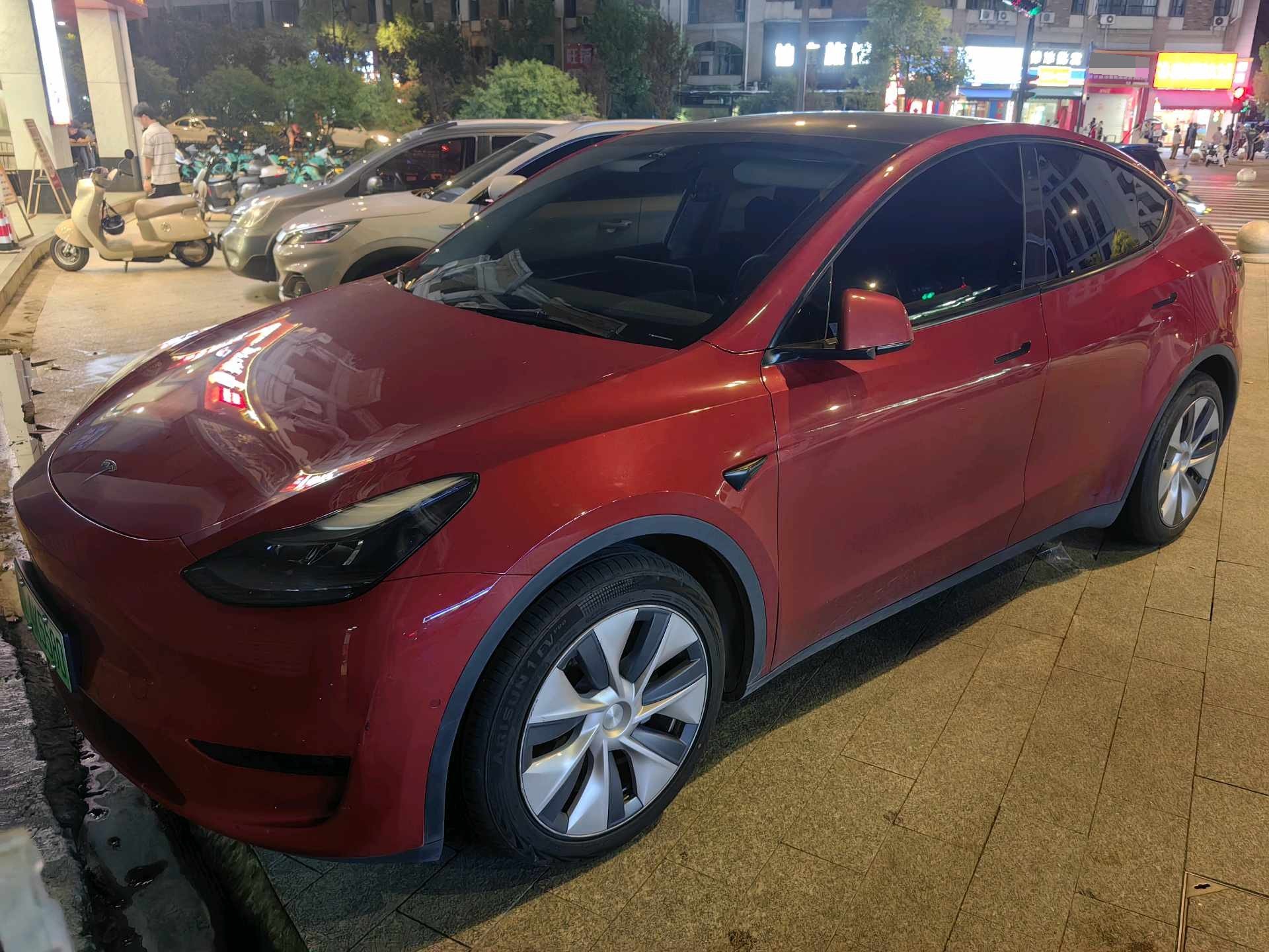 Tesla Model Y 2022 Tesla Model Y 2022 car image
