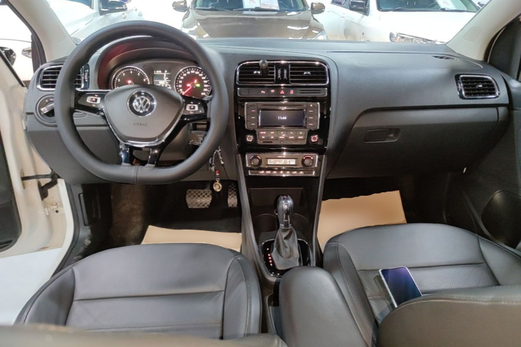 Volkswagen Polo 2016 #10 Volkswagen Polo 2016 car image #10