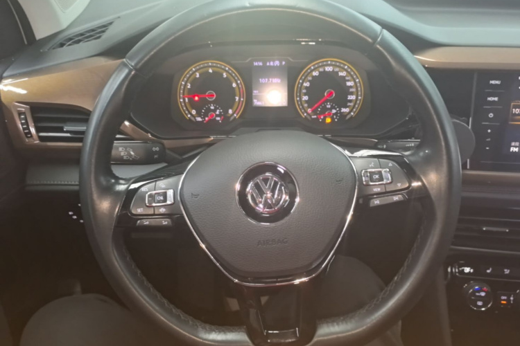Volkswagen Tharu 2020 car image #11