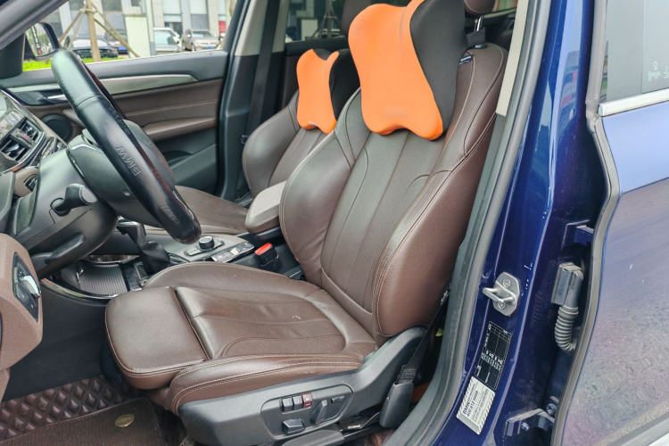 BMW X1 2019 car image #22