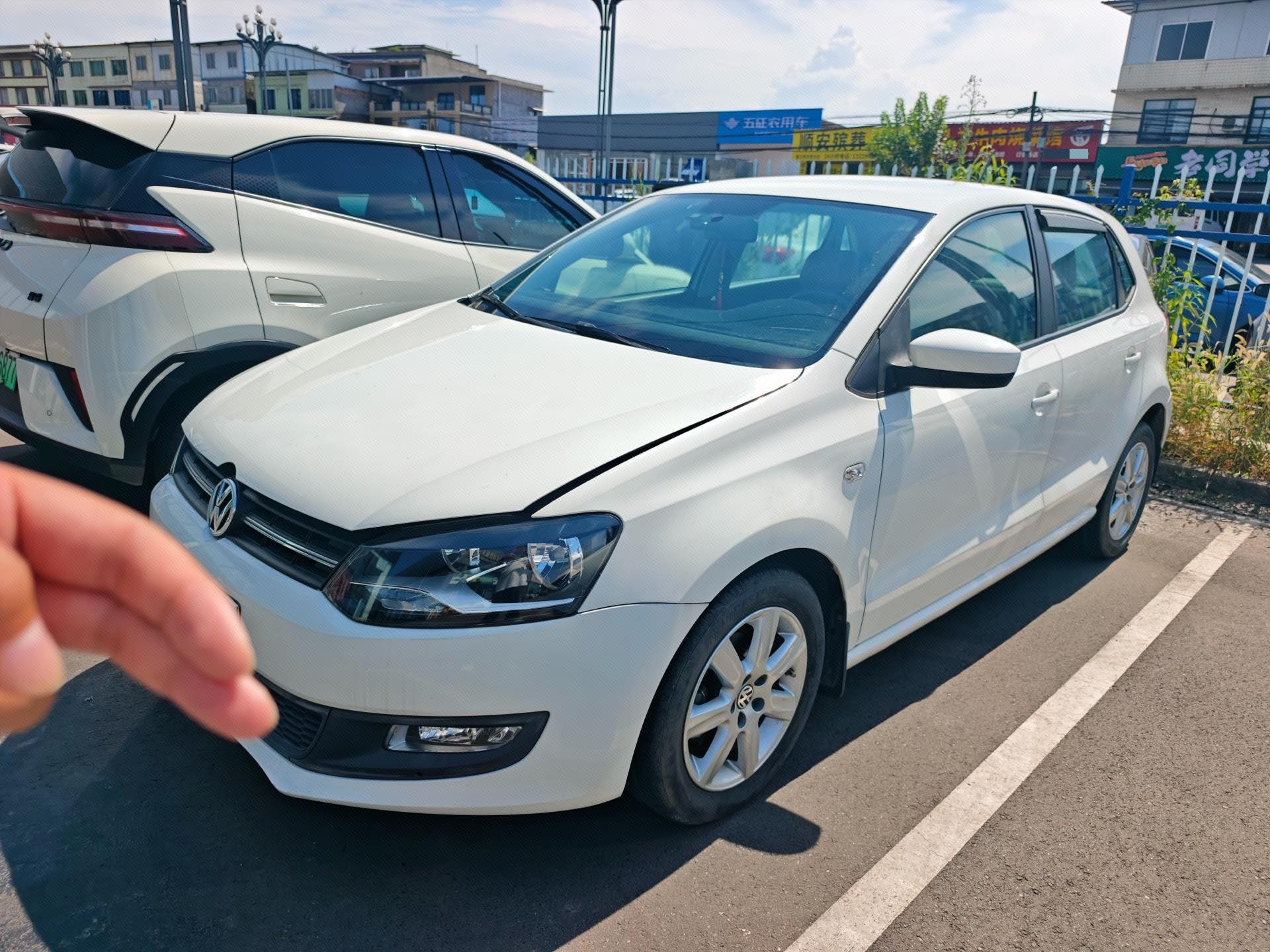 Volkswagen Polo 2013 Volkswagen Polo 2013 car image