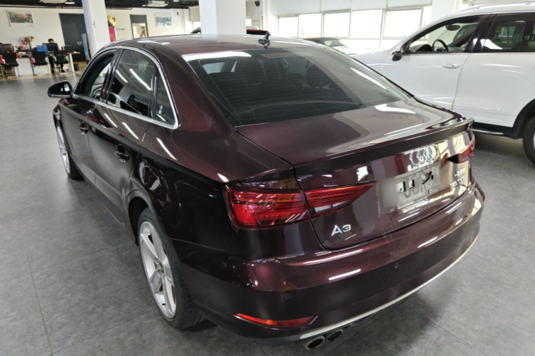 Audi A3 2019 car image #7
