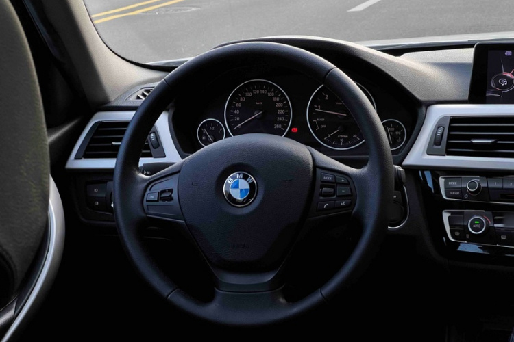 BMW 3 Series 2015 #21 BMW 3 Series 2015 immagine di auto #21