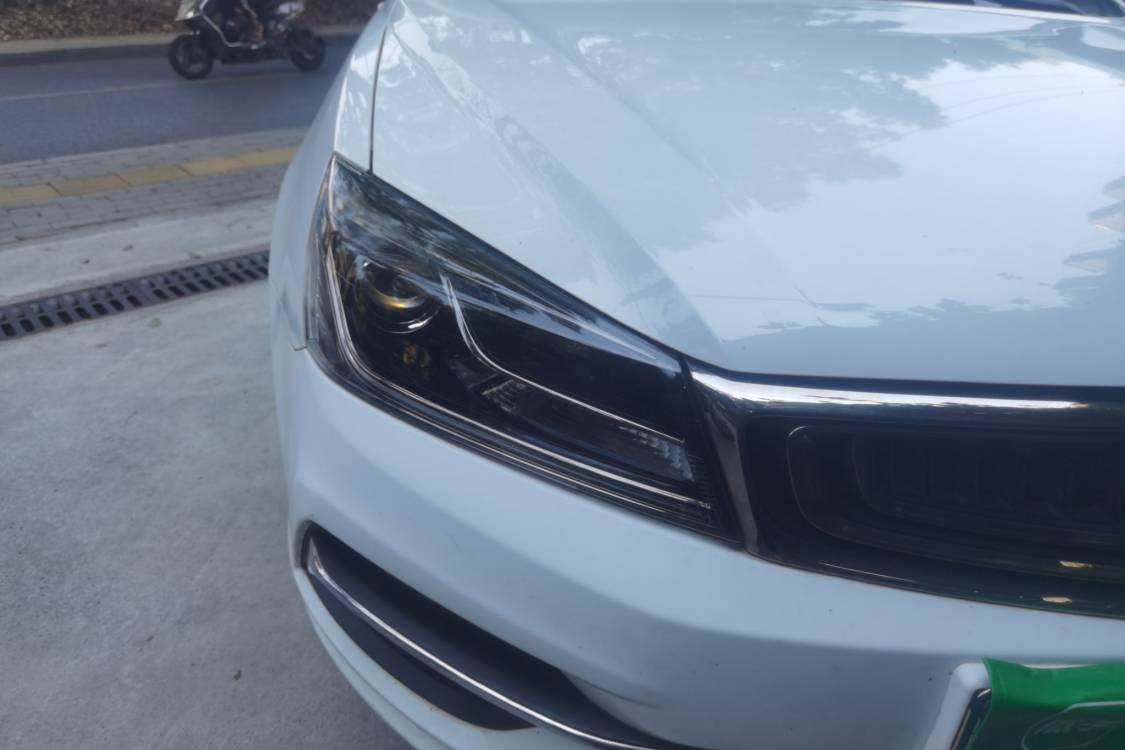 GEELY Emgrand 2019 car image #7