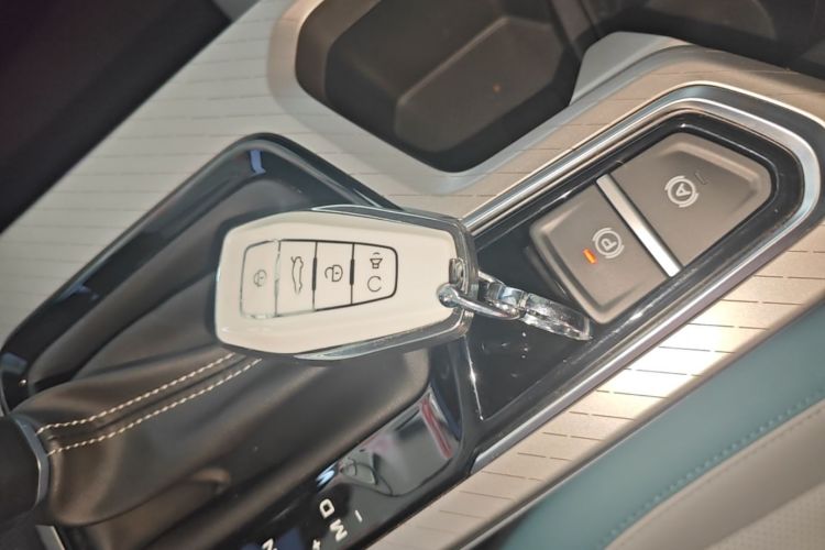 GEELY Emgrand 2025 #9 GEELY Emgrand 2025 car image #9