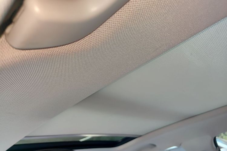 Audi Q3 2016 car image #18