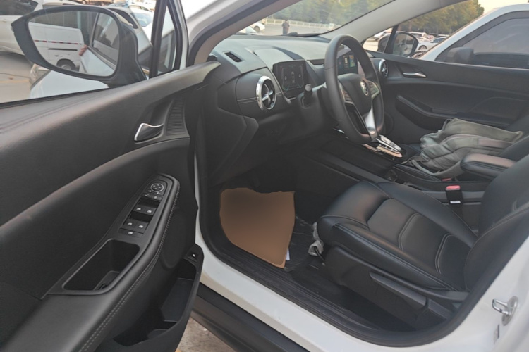 BYD Yuan New Energy 2019 imagen de coche #16