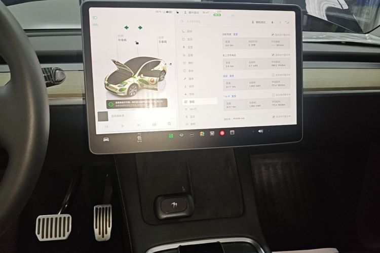 Tesla Model Y 2023 car image #13