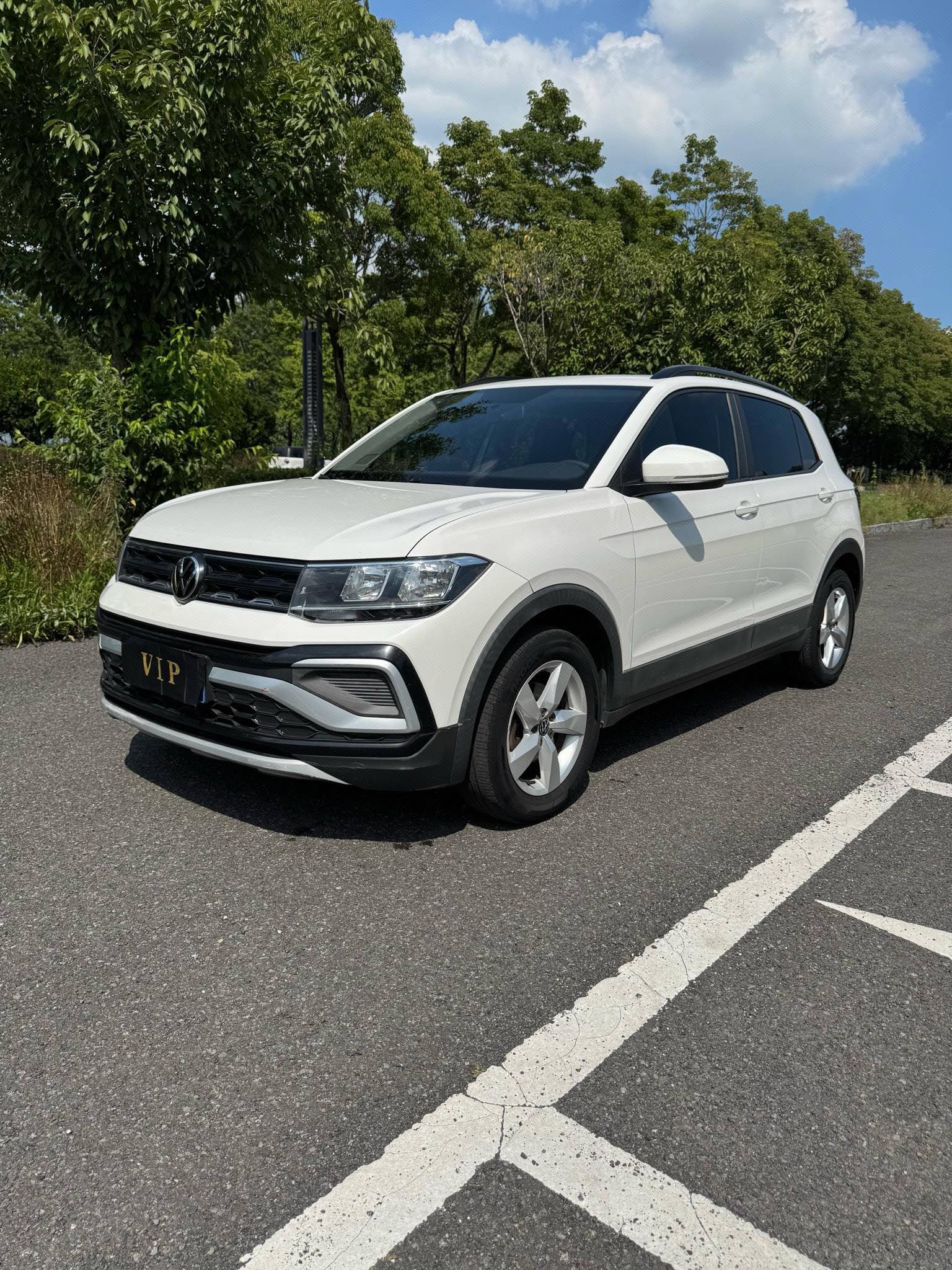 Volkswagen T-Cross 2021 car image 