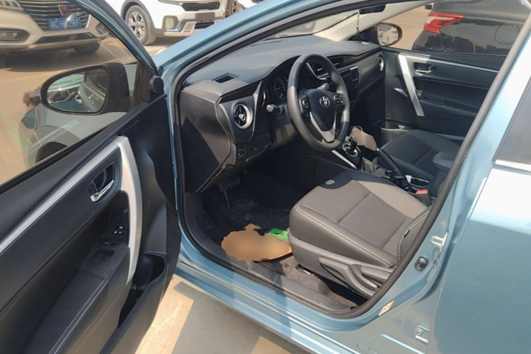 Toyota Corolla 2018 car image #12