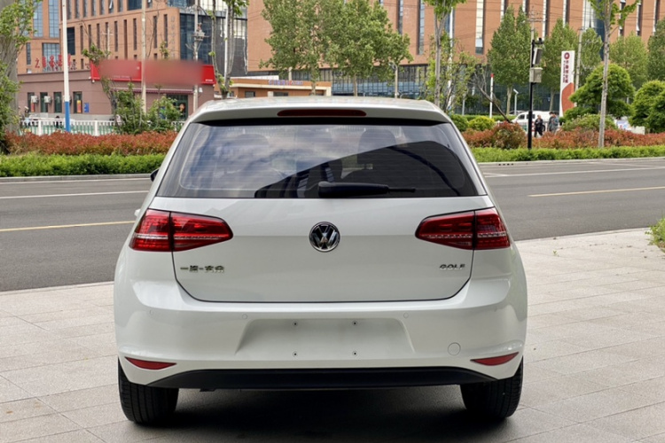 Volkswagen Golf 2017 #9 Volkswagen Golf 2017 car image #9