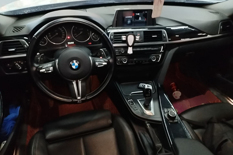 BMW 3 Series GT 2018 #10 BMW 3 Series GT 2018 car image #10
