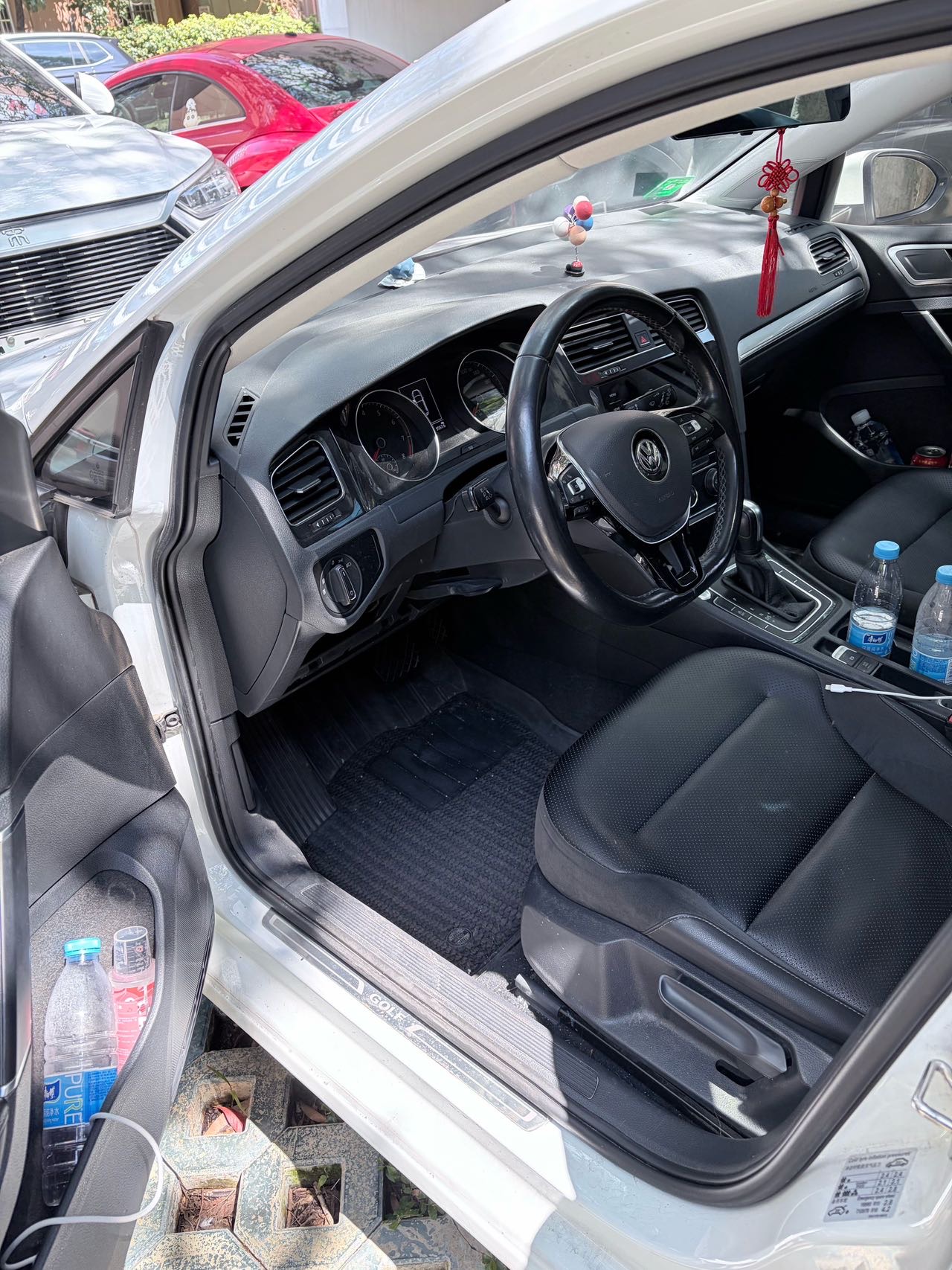 Volkswagen Golf 2020 car image #5