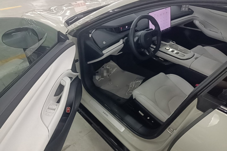 MI SU7 2024 car image #16