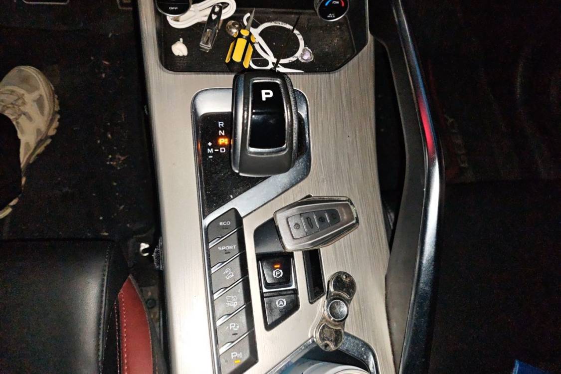 GEELY Coolray 2019 immagine di auto #27
