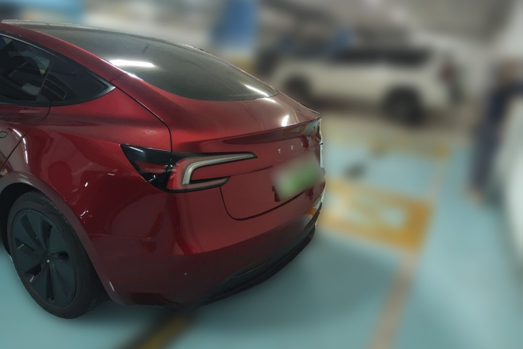 Tesla Model 3 2025 #4 Tesla Model 3 2025 car image #4