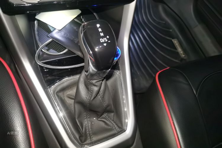 Volkswagen T-Cross 2019 car image #16