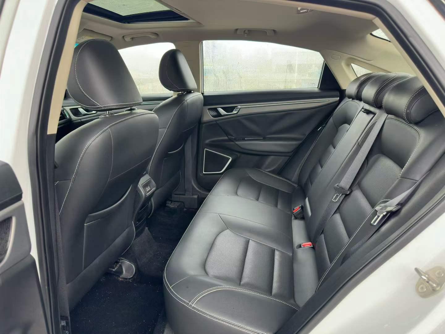 GEELY Emgrand GL 2018 image de voiture #10
