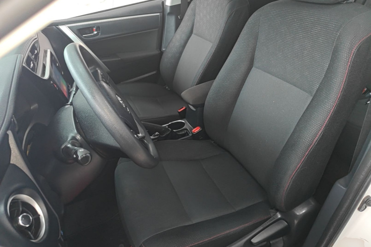 Toyota Corolla 2019 #15 Toyota Corolla 2019 car image #15