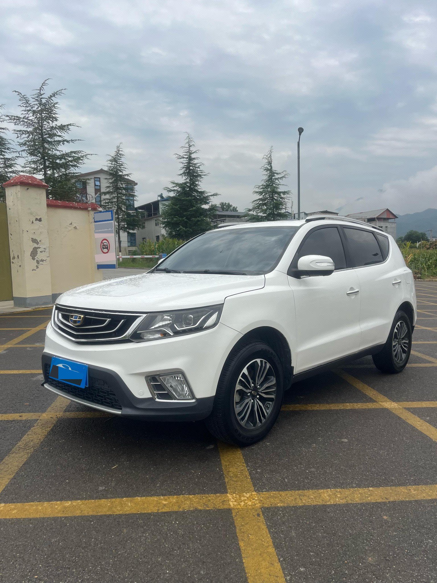 GEELY Vision X6 2017 GEELY Vision X6 2017 car image