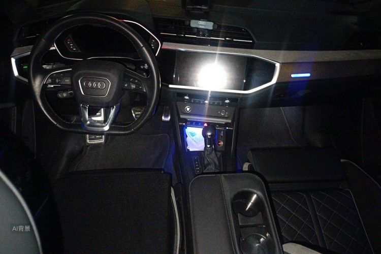 Audi Q3 2025 car image #11