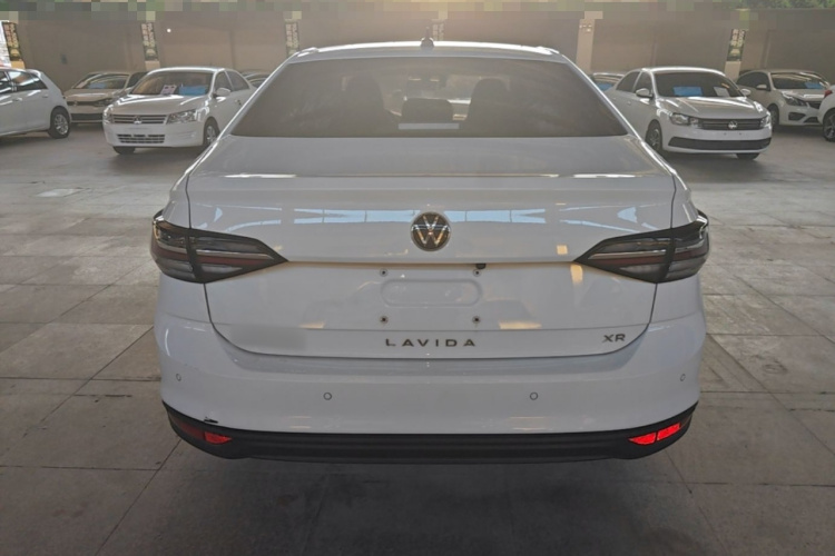 Volkswagen Lavida 2023 car image #6