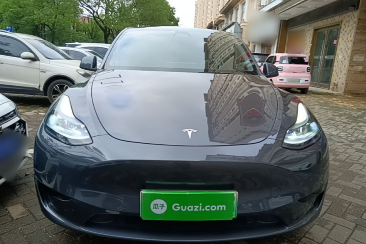 Tesla Model Y 2022 #3 Tesla Model Y 2022 car image #3
