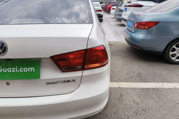 Volkswagen Santana 2015 صورة سيارة #8