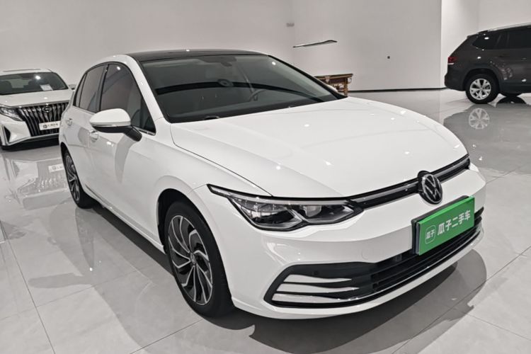Volkswagen Golf 2020 car image #4