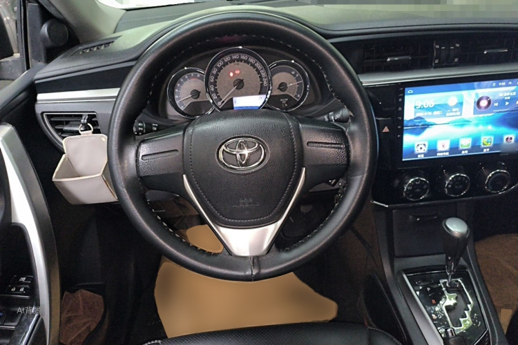 Toyota Corolla 2017 car image #12