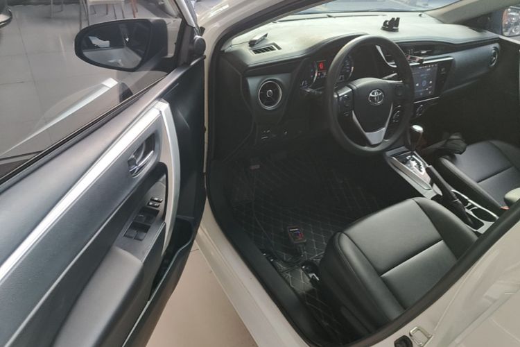 Toyota Corolla 2017 #16 Toyota Corolla 2017 car image #16