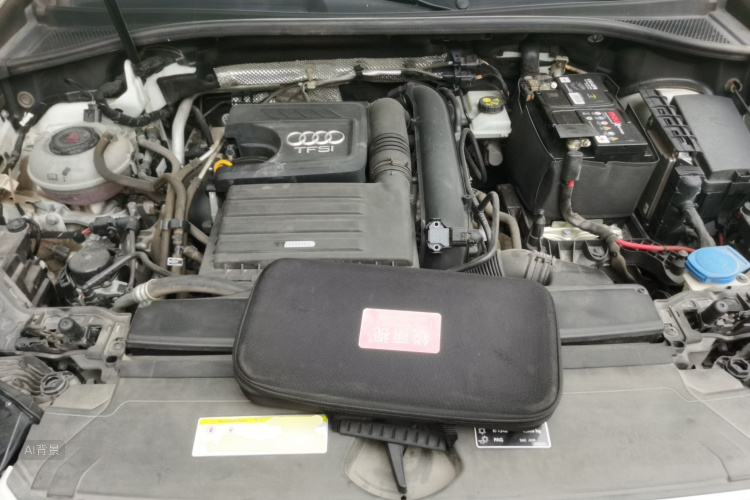 Audi Q3 2020 car image #22