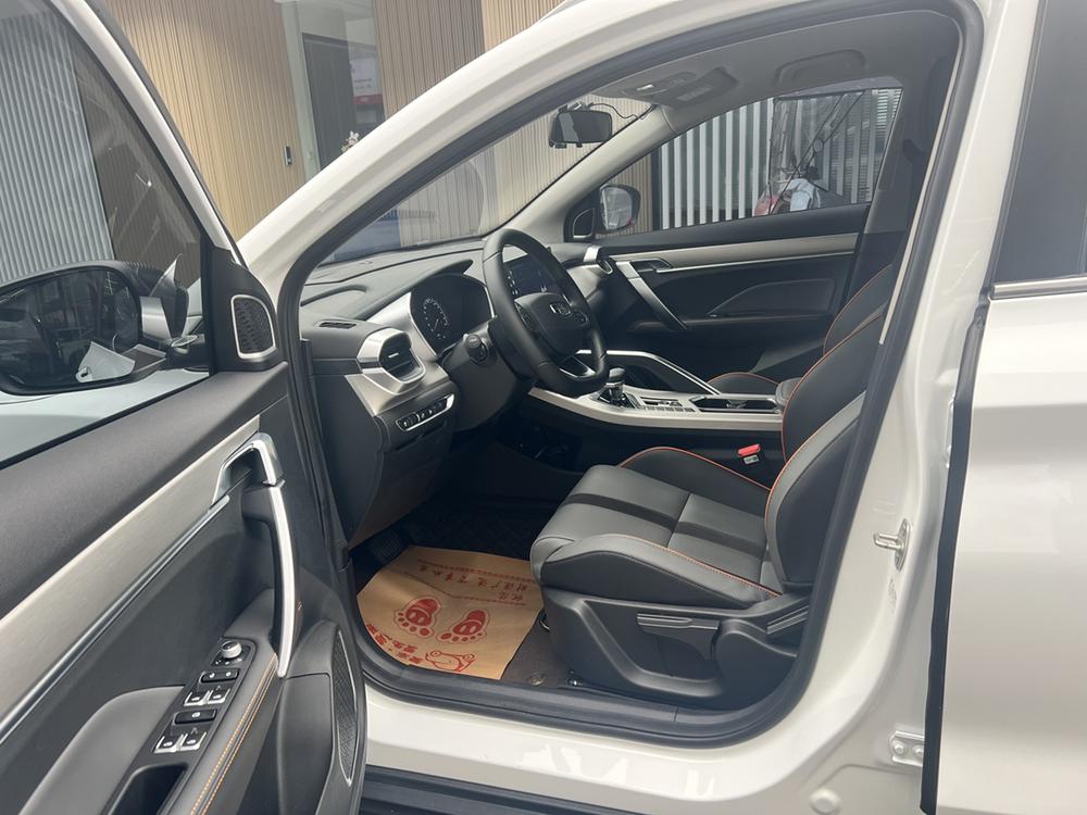 GEELY Coolray 2024 صورة سيارة #13