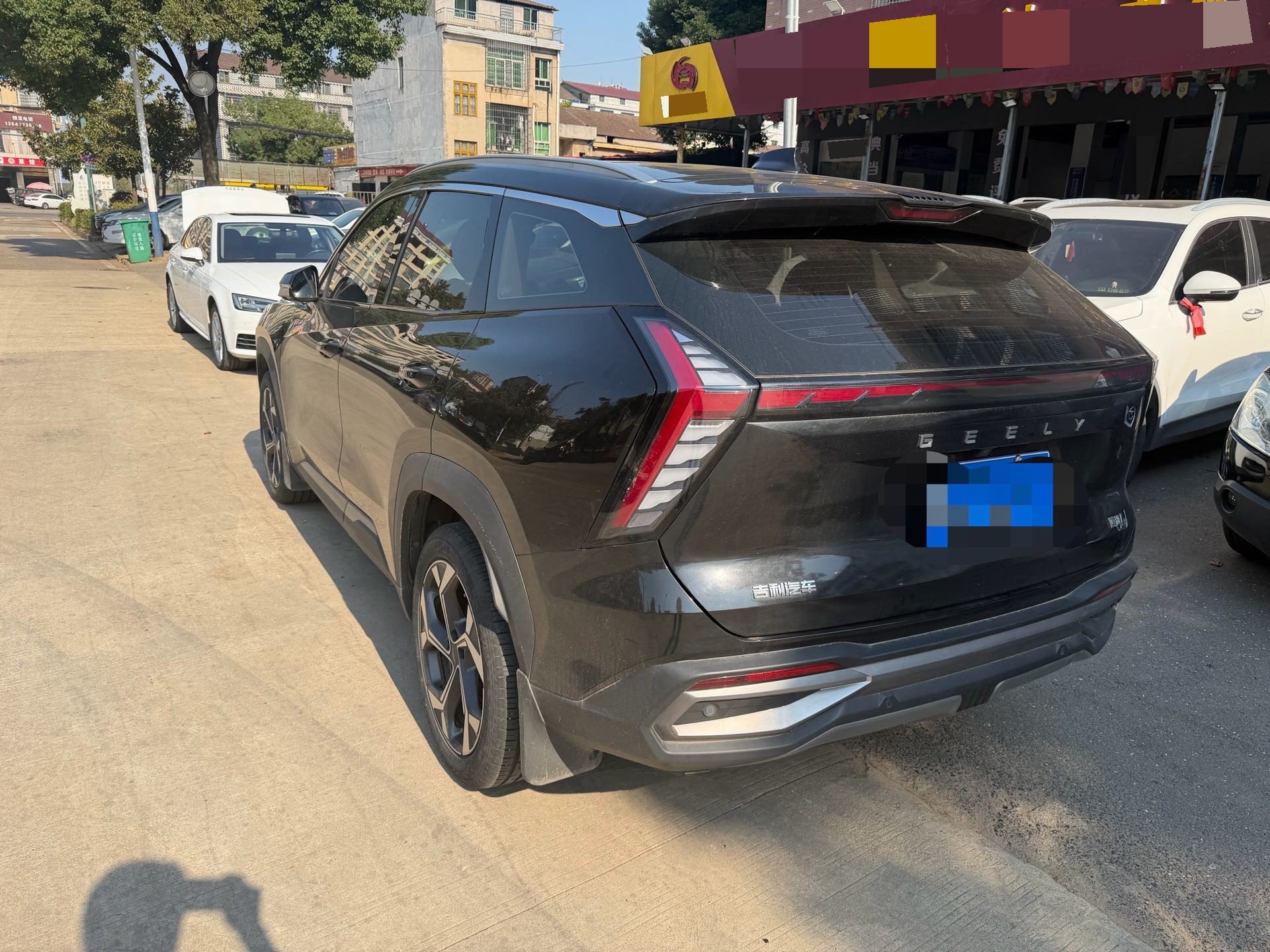 GEELY Boyue L 2023 صورة سيارة #8