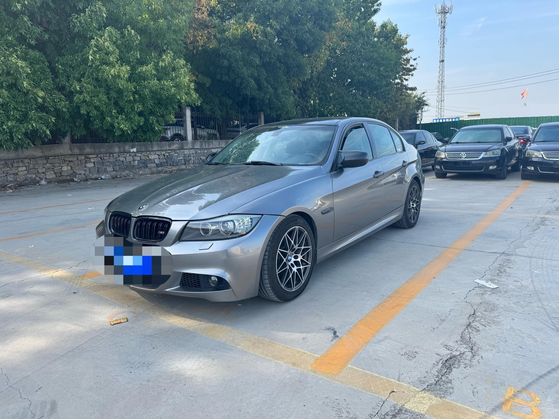 BMW 3 Series 2011 BMW 3 Series 2011 car image