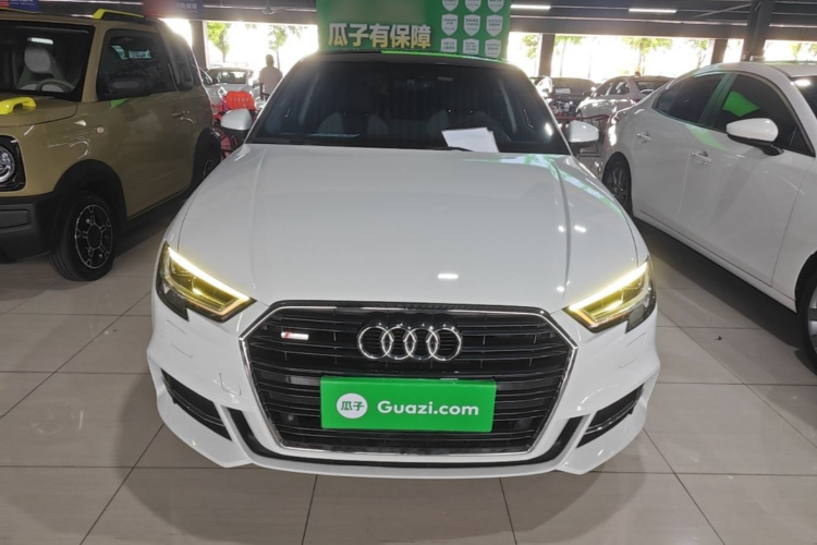 Audi A3 2019 immagine di auto #3