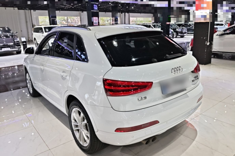 Audi Q3 2016 #5 Audi Q3 2016 car image #5