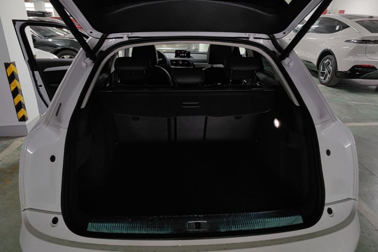 Audi Q3 2019 #19 Audi Q3 2019 car image #19