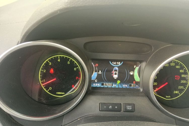 BYD Yuan 2018 #12 BYD Yuan 2018 car image #12