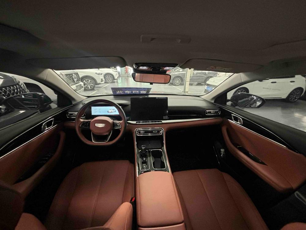 GEELY Emgrand 2025 car image #13