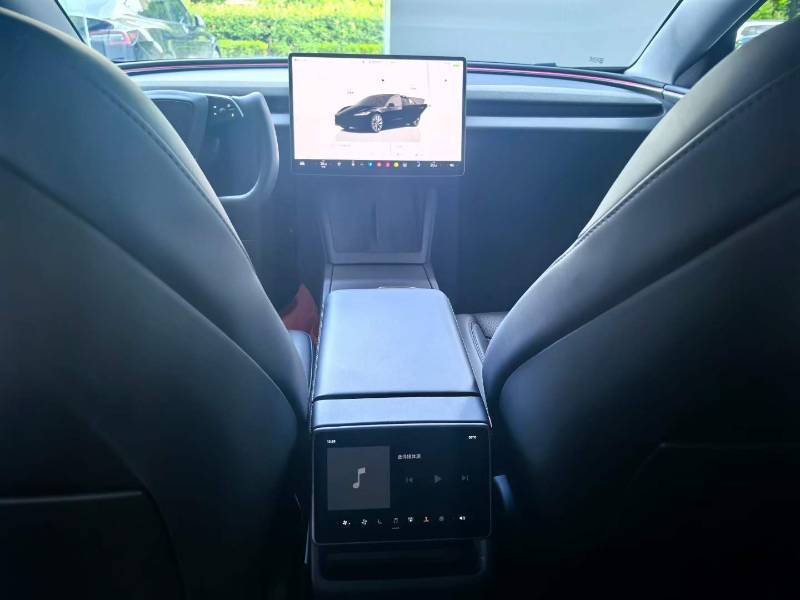 Tesla Model 3 2023 car image #7
