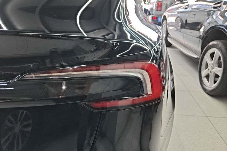 Tesla Model 3 2023 car image #8