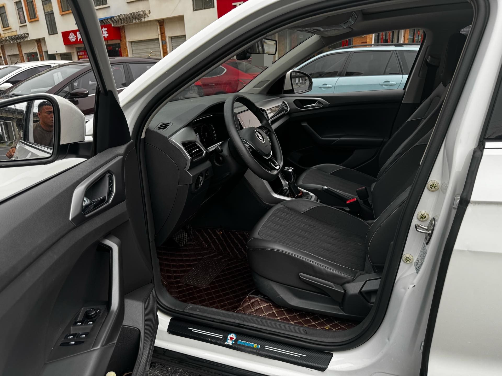 Volkswagen T-Cross 2022 car image #4