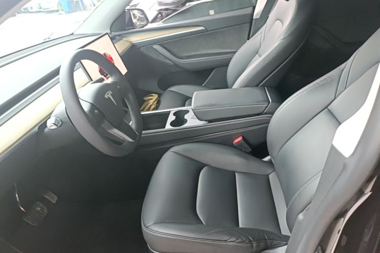 Tesla Model Y 2023 #15 Tesla Model Y 2023 car image #15